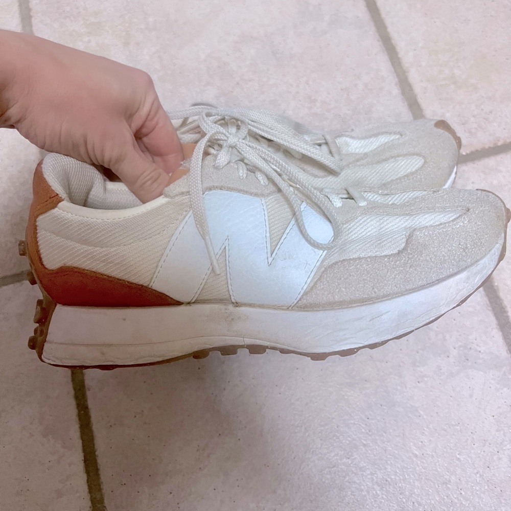 New Balance 327 Brown Tan 8.5